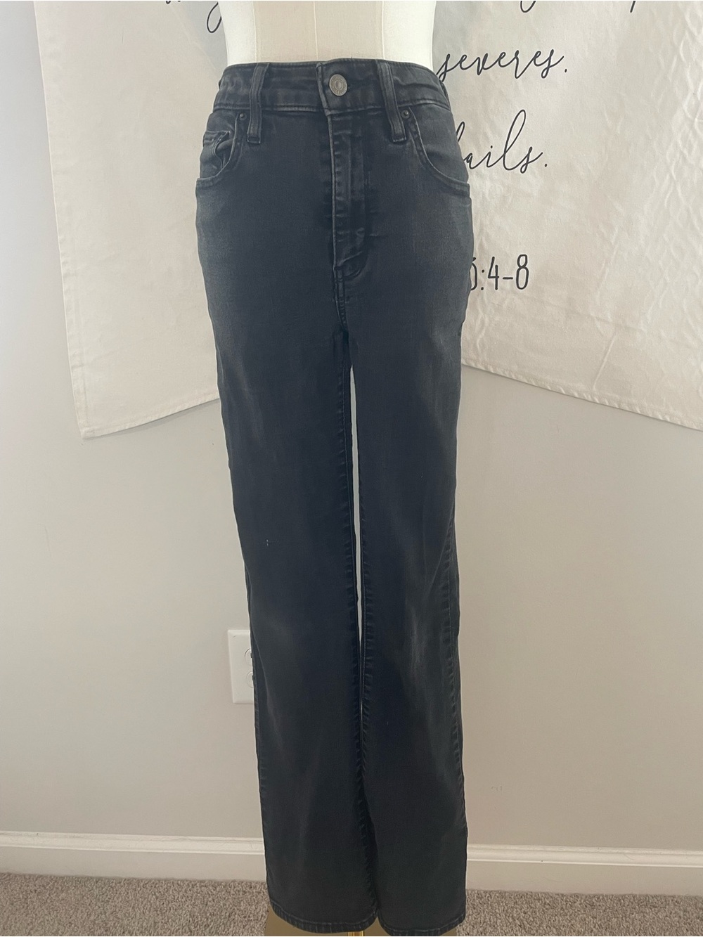 Levi 725 High-Rise Black Bootcut Women's Jeans